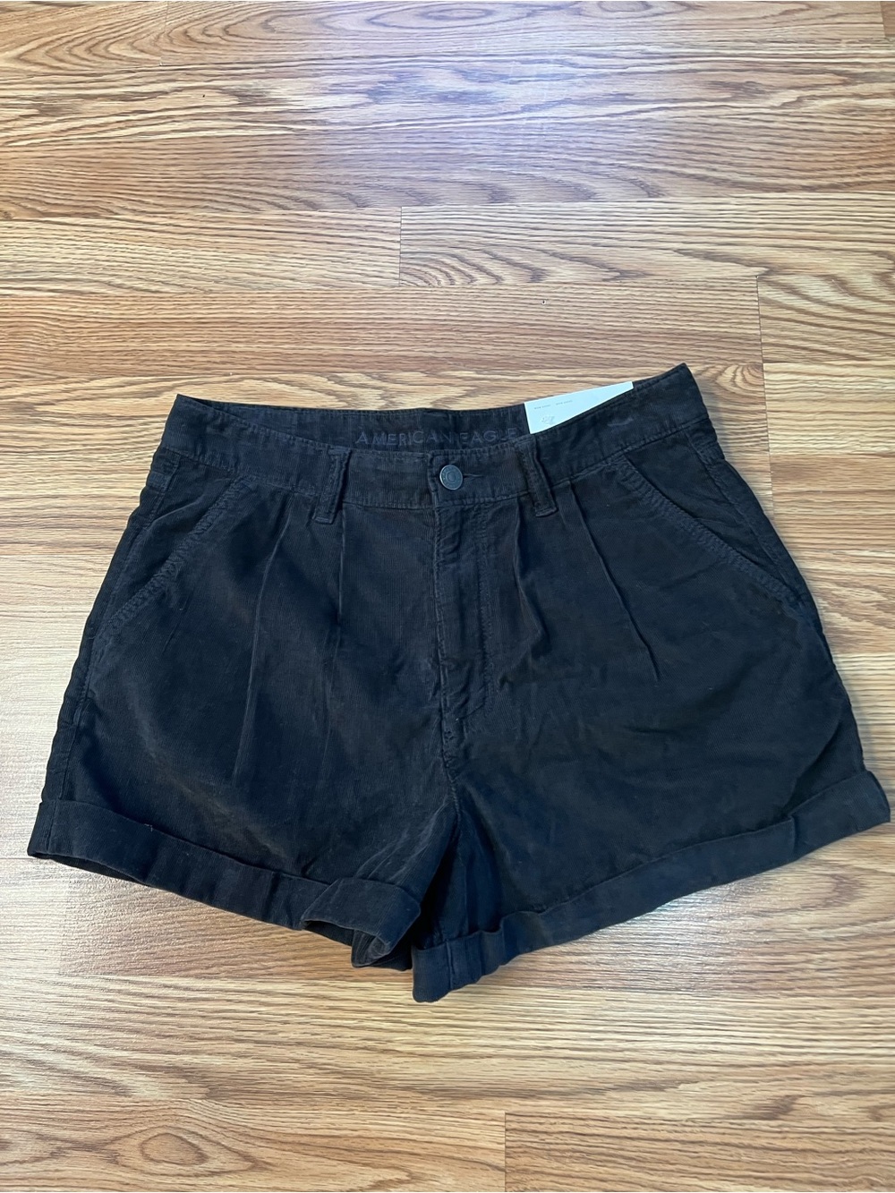 American Eagle Outfitters Black High-Waist Cuffed Women’s Shorts
